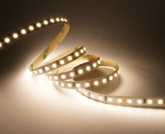 taśma led 120 smd zasilana napięciem 24V marki zoomled