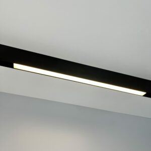 Lampa liniowa ledowa montowana w szynie magnetycznej