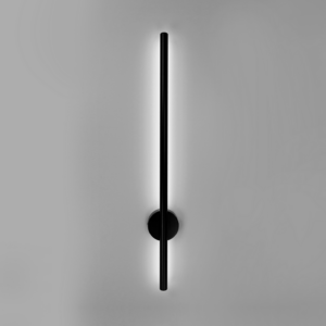 Lampa ścienna o minimalistycznych rozmiarach w czarnym kolorze