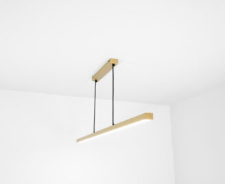 Lampa wisząca podłużna w złotym kolorze