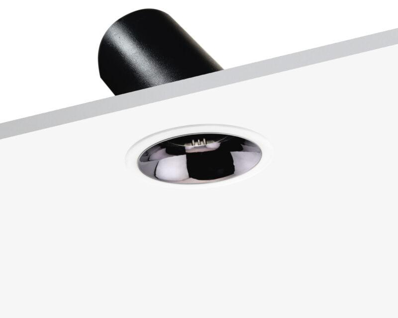 20W czarna-9_2446x1958_retusz_kadrowanie_F