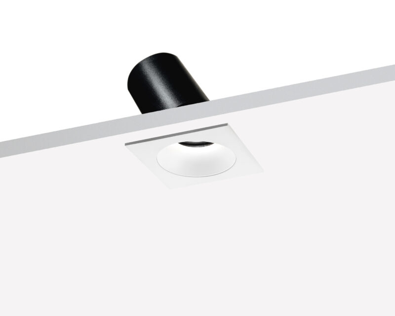 7W biala-20_2446x1958_retusz_kadrowanie_F