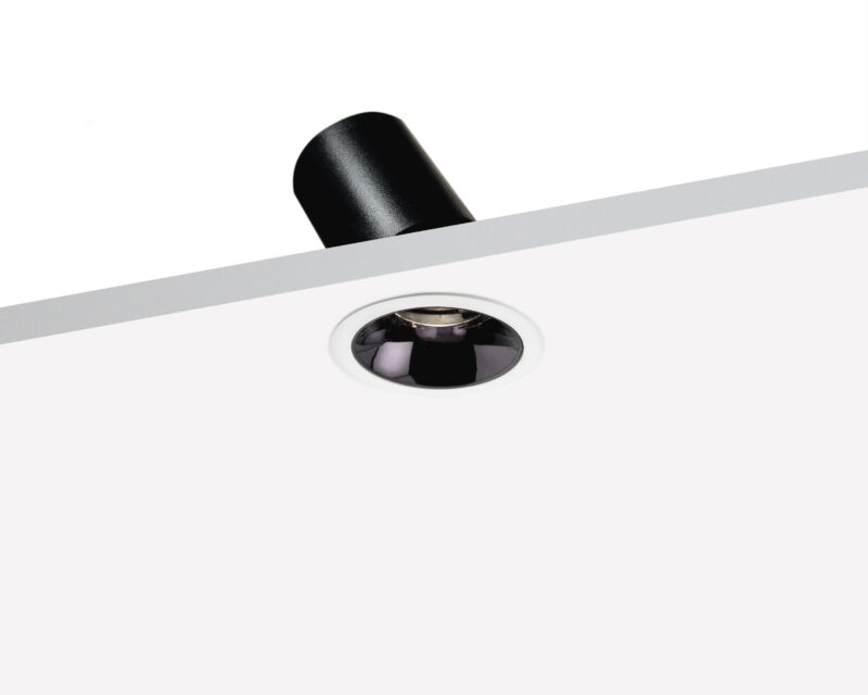 7W czarna-19_2446x1958_retusz_kadrowanie_XX