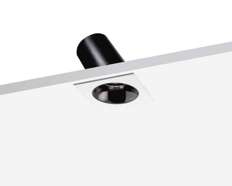 7W czarna-20_2446x1958_retusz_kadrowanie_F