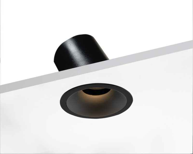 Spotlight_Aurora_TX12_czarna_3